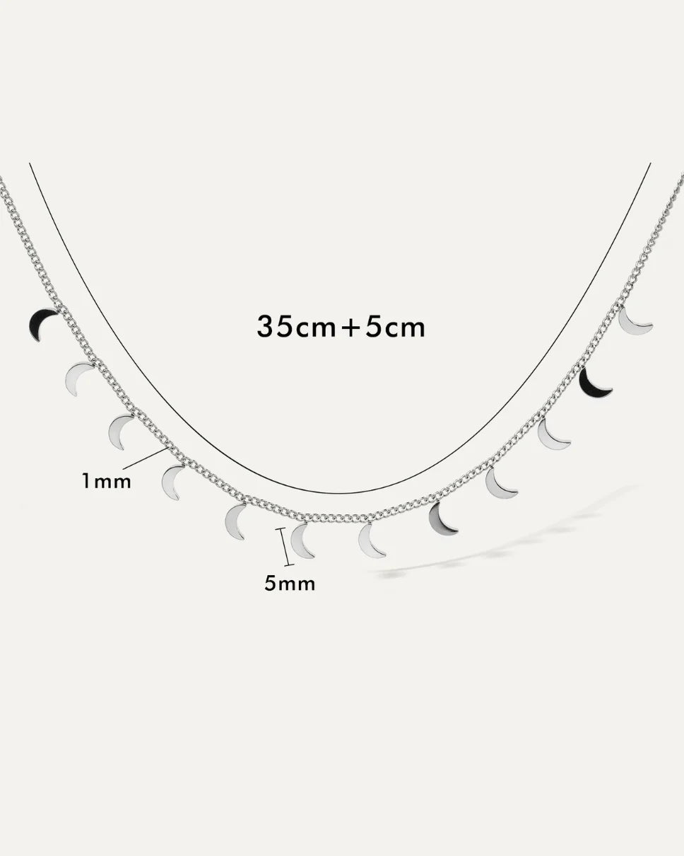 Moon Charm Halskette