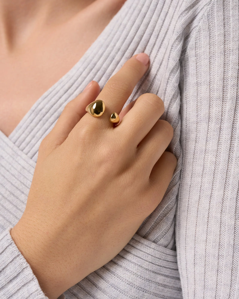 Abstract Bulb Ring