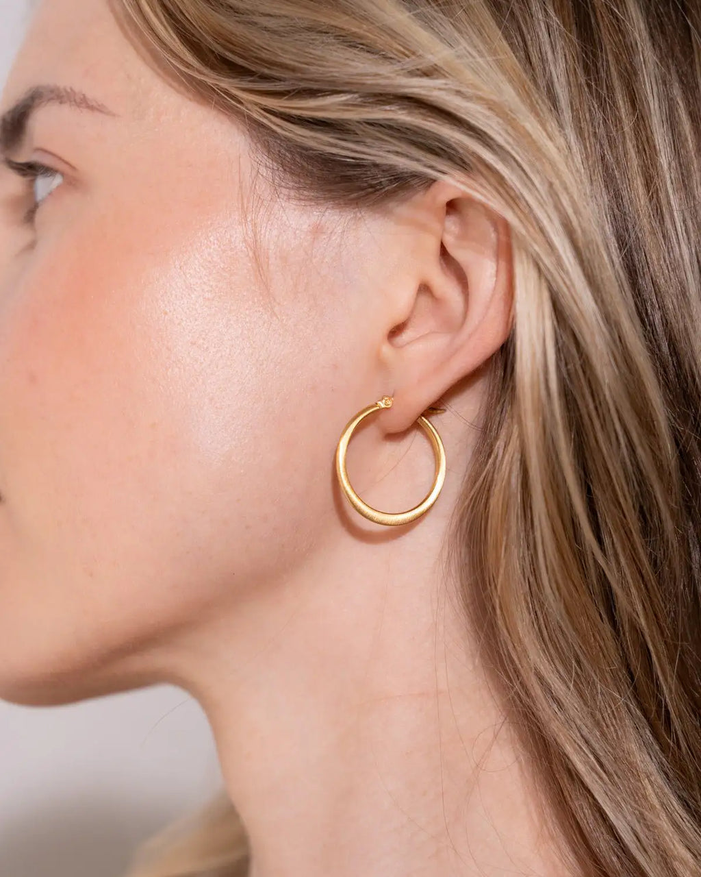 gold / Medium