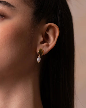 Ember Pearl Earrings